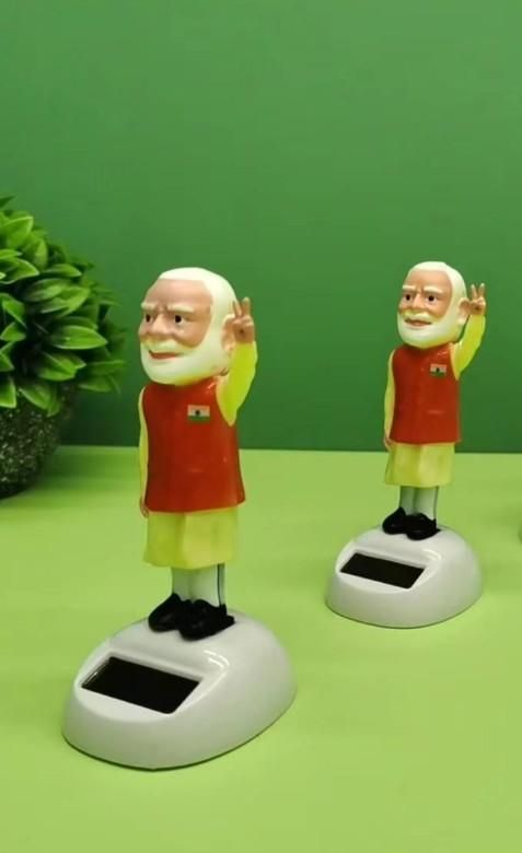 Solar Waving Modi Ji Statue (Pack of 2)